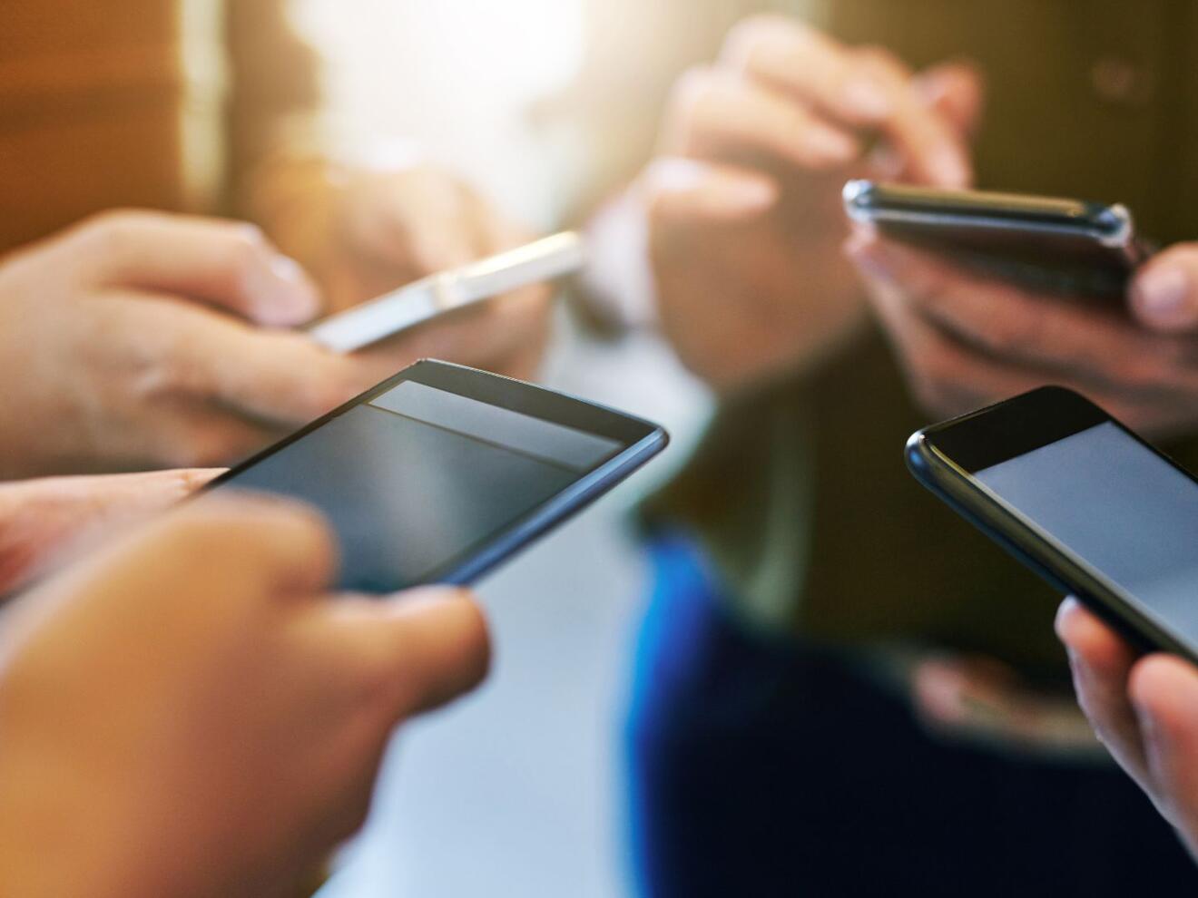 Austausch von Neuigkeiten via Smartphone